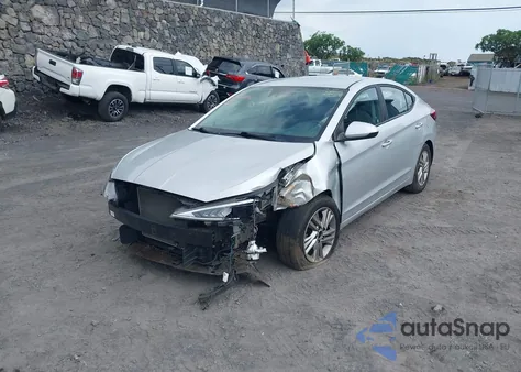 2019 Hyundai Elantra Sel/Value/Limited z USA, uszkodzony, nr VIN 5NPD84LF1KH422723